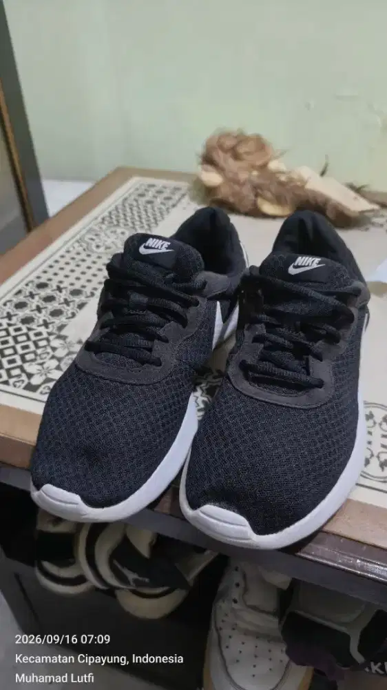 Sepatu nike runing size 43 insol 27.5 Vietnam