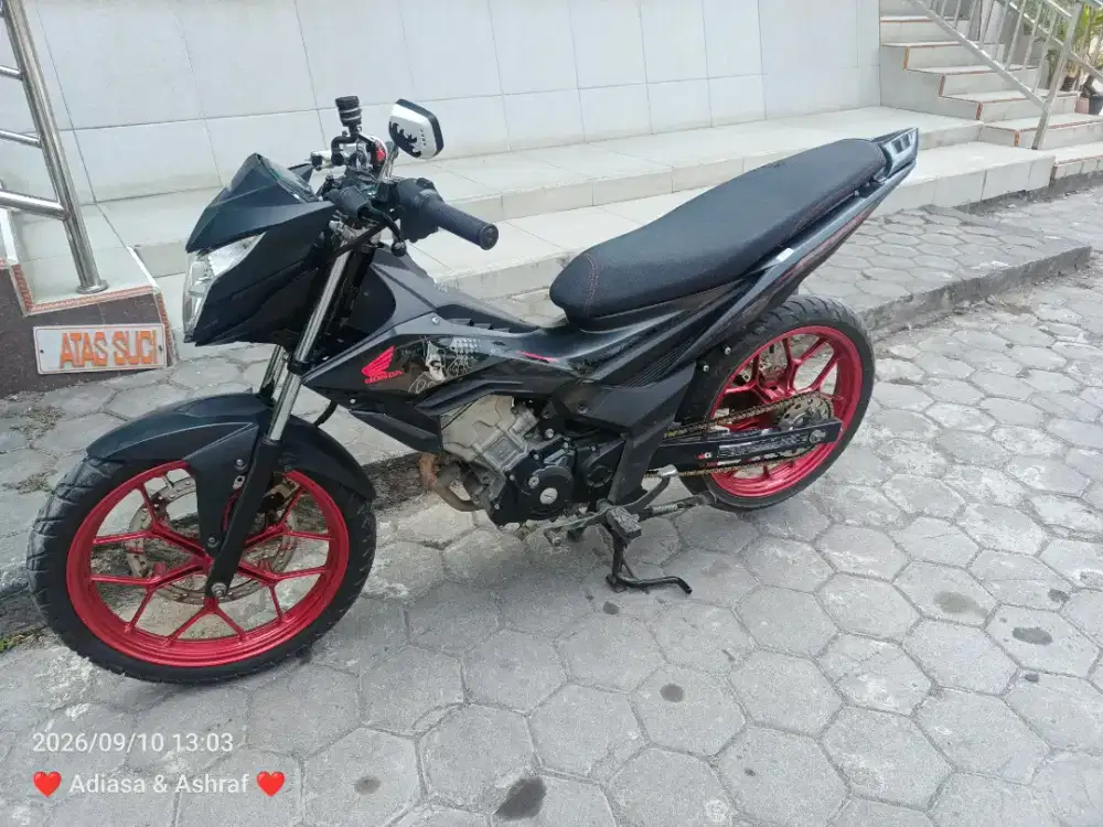Bu dijual honda Sonic 2017