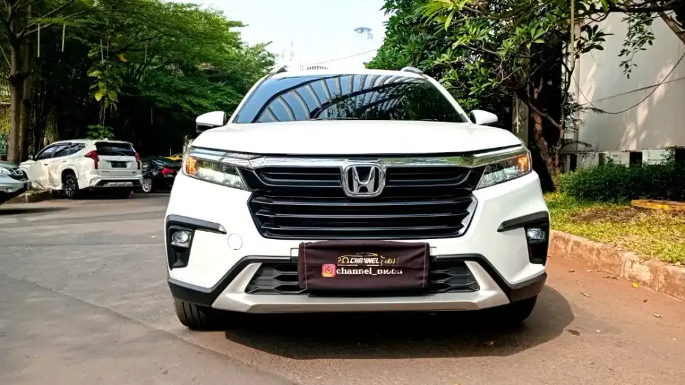 HONDA BRV PRESTIGE 2022 KM 19 RB ANTIK DIJAMIN PASTI SEPERTI BARU