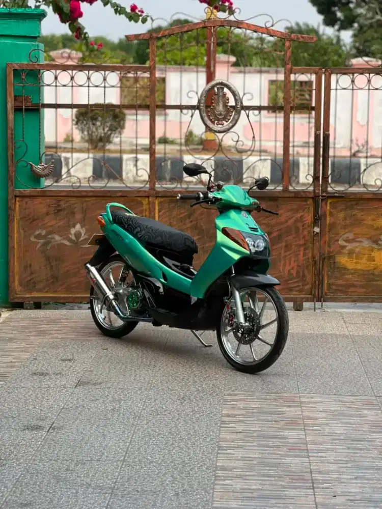 Yamaha nouvo 2003 warna asli biru sporty