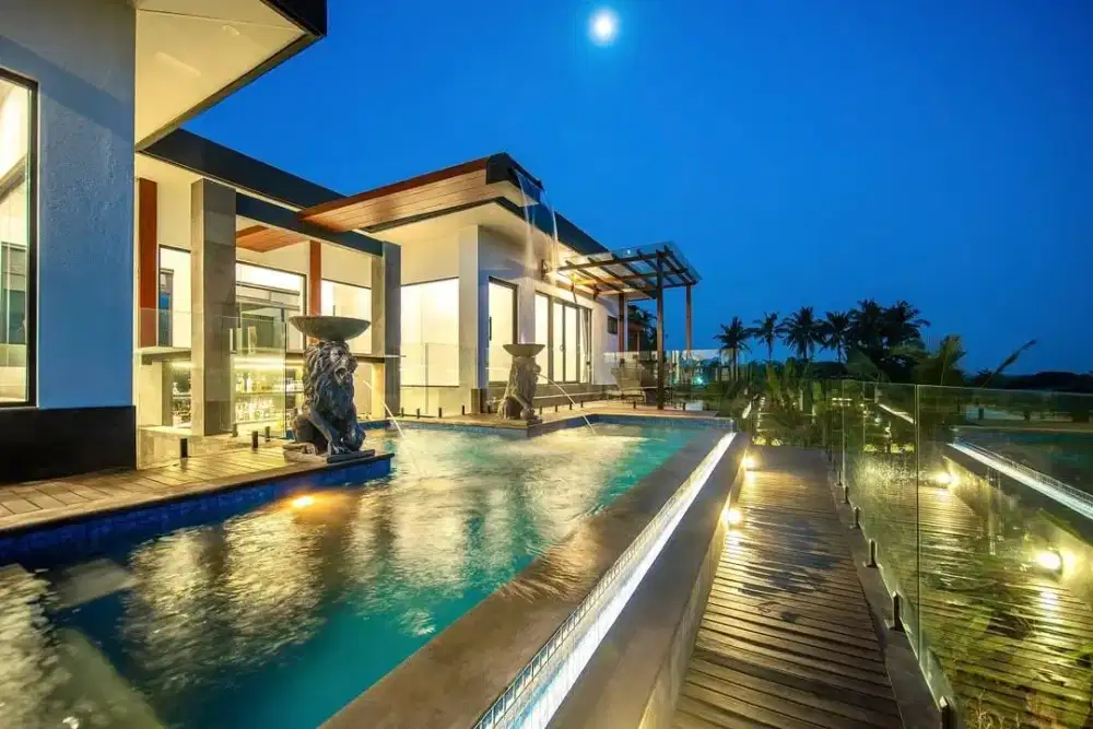 DI JUAL VILLA MEWAH DI SELEMADEG TIMUR, TABANAN, VIEW SAWAH, BALI