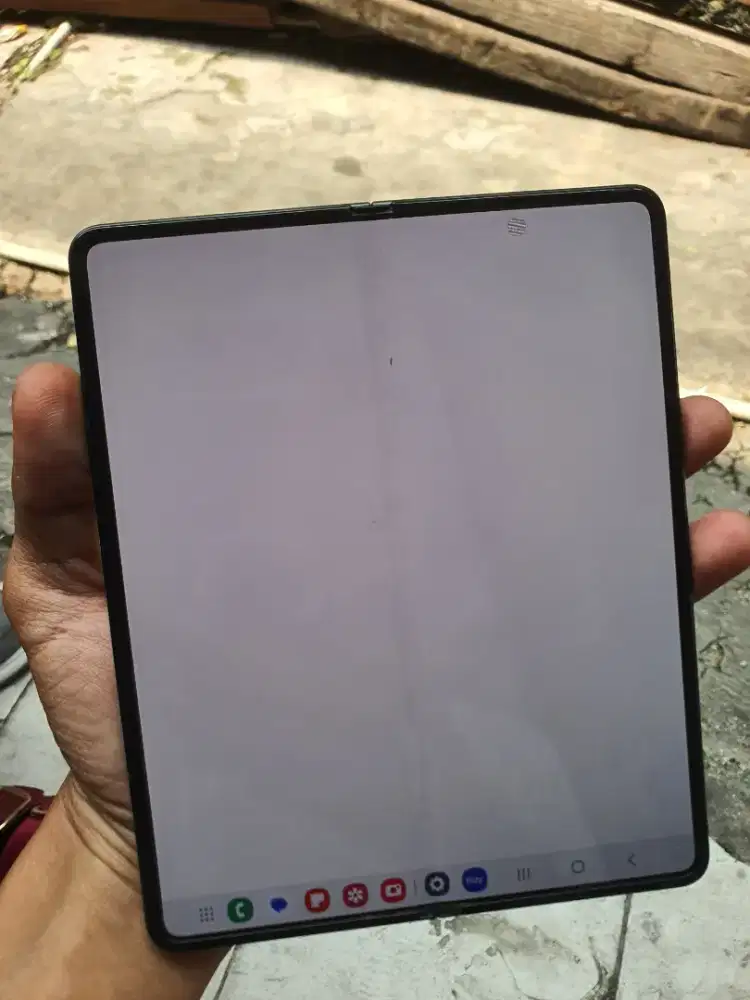 Samsung Z Fold 3