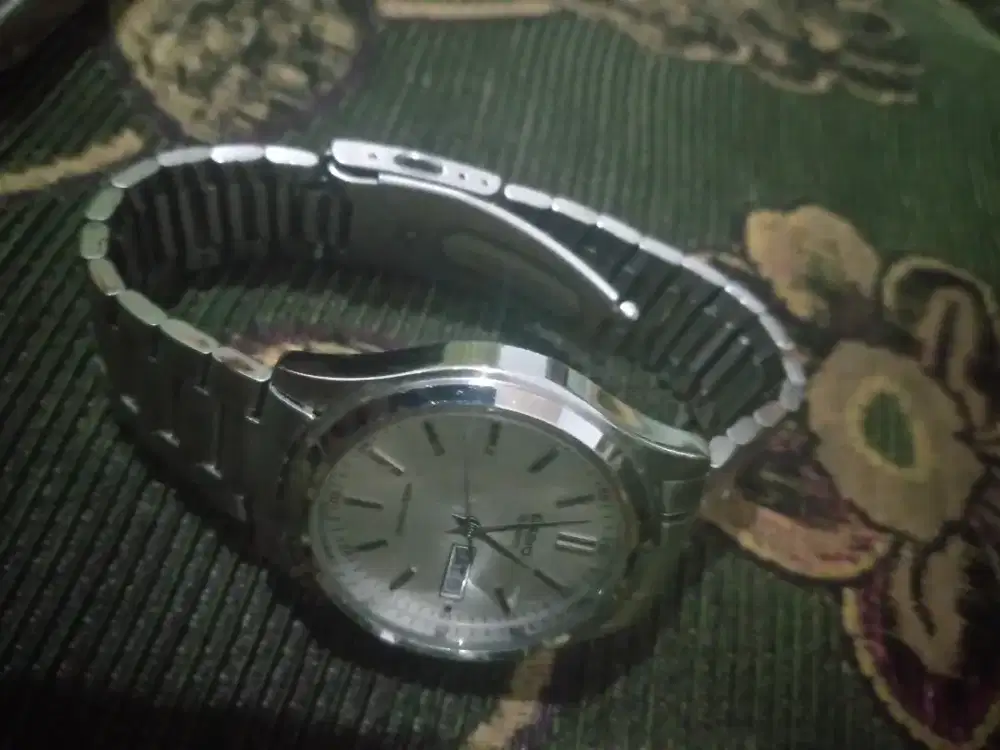 Jam tangan Merk CASIO