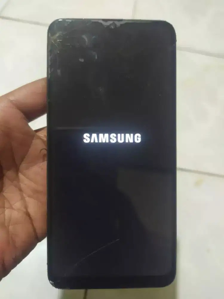 Samsung A10 batang