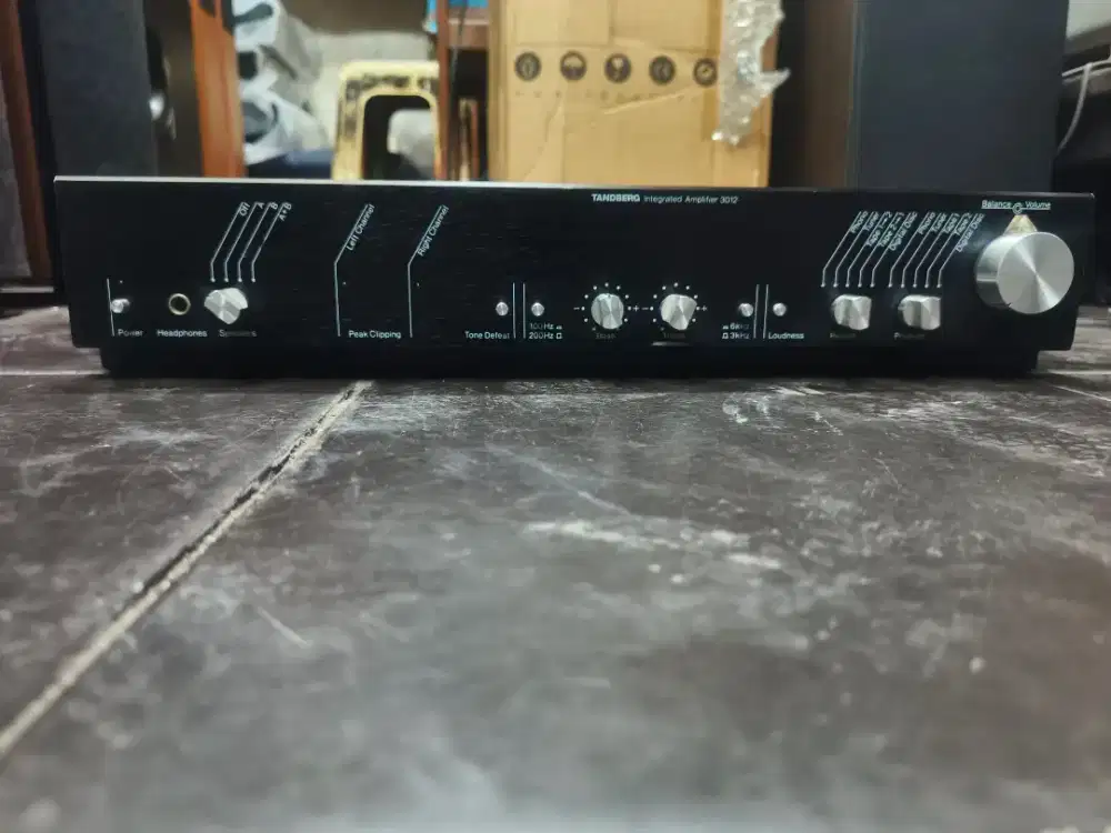 Tandberg 3012  Integrated Amplifier
