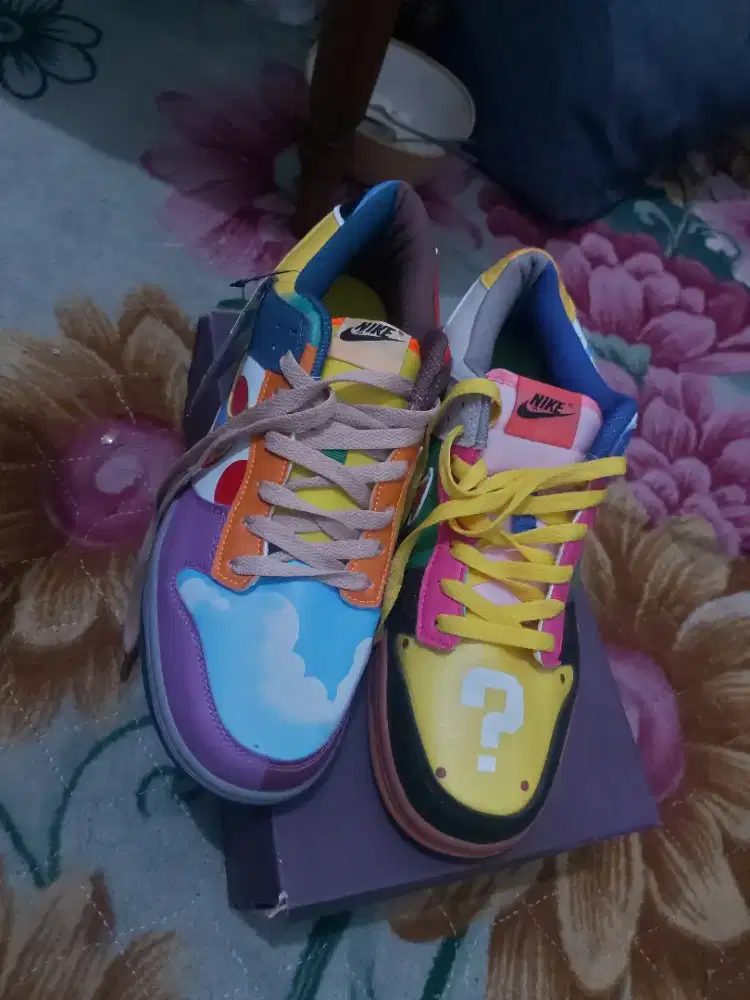 Sepatu nike dunk low x mario bros