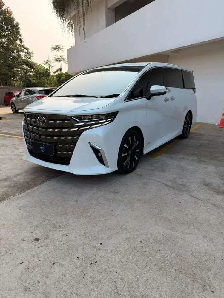 Toyota Alphard 2025 Hybrid