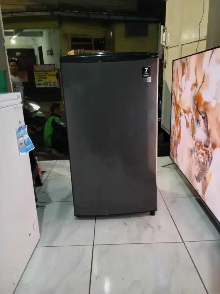 Kulkas freezer 4 rak