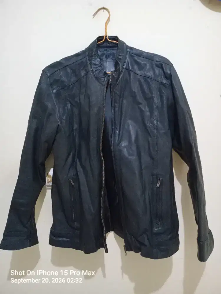 Jaket kulit slim press body cocok di Tb 165cm max Bb 50kg