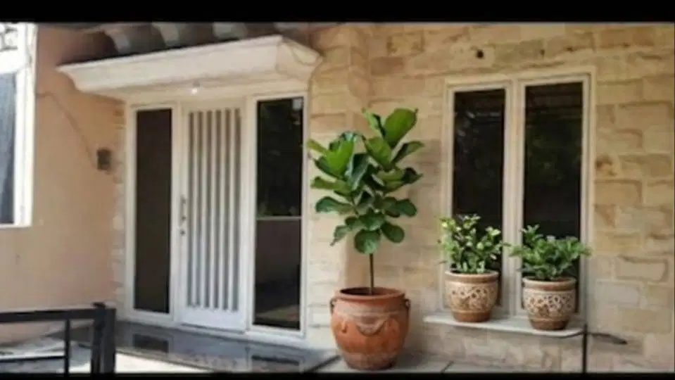 Dikontrakan Rumah cantik minimalis