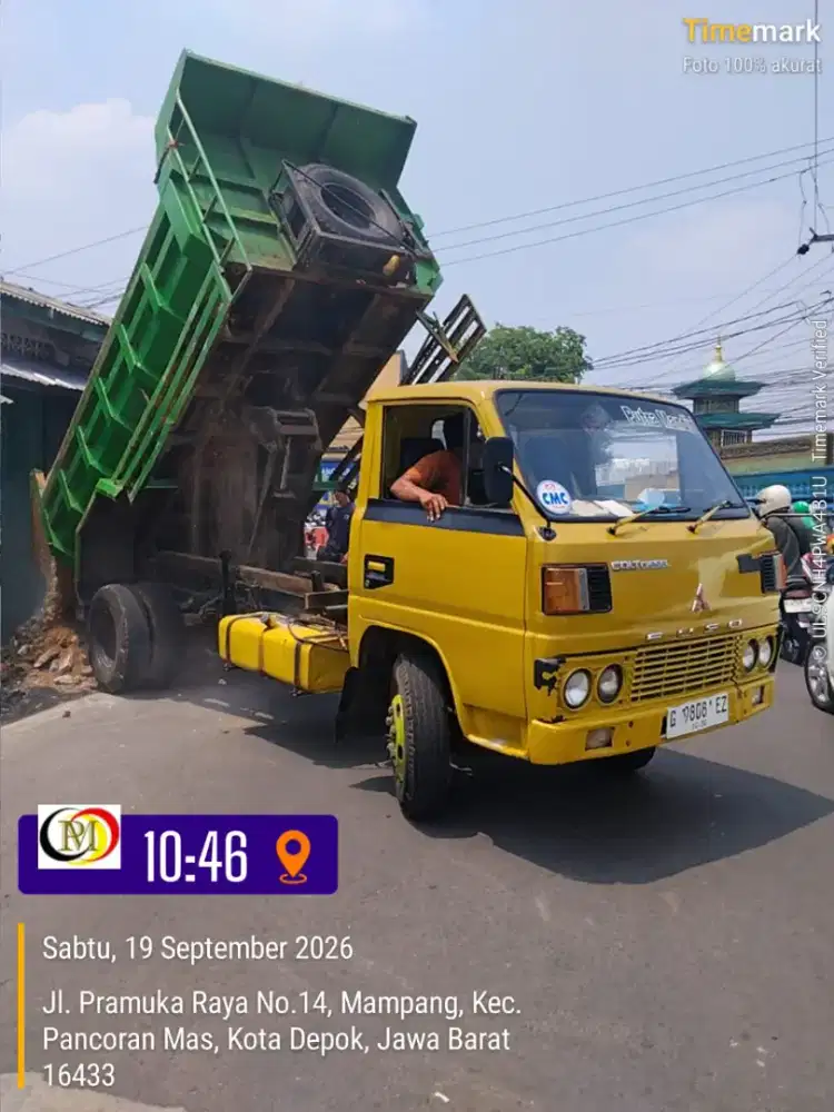 Jasa buang puing dan tanah
