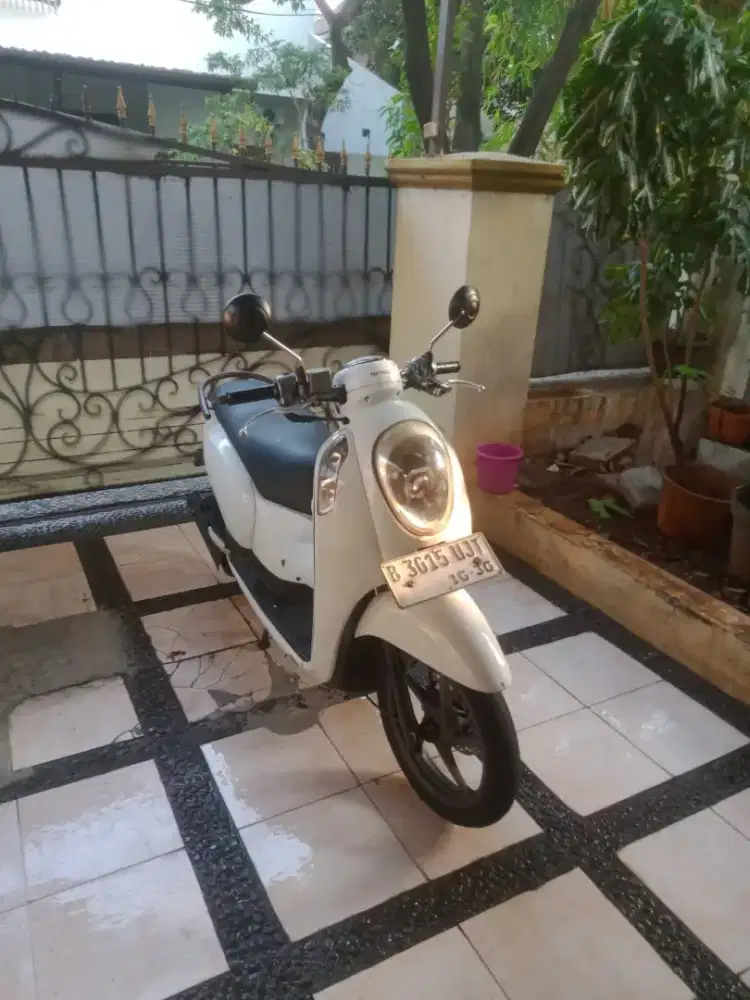 Di jual scoopy 2015