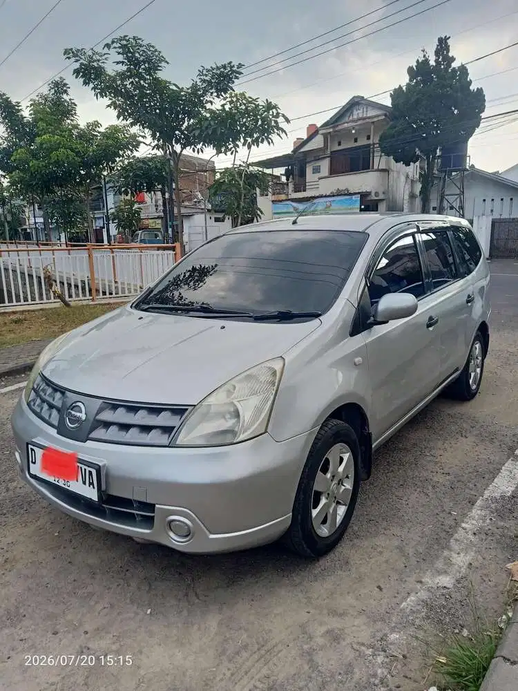 Nissan Livina 2007 Bensin