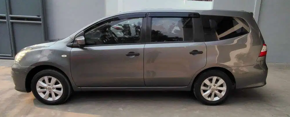 Nissan Livina 2013 Bensin