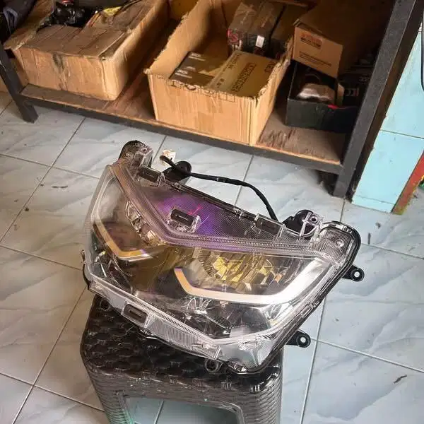 Dijual Original headlight assy/lampu depan set yamaha nmax new