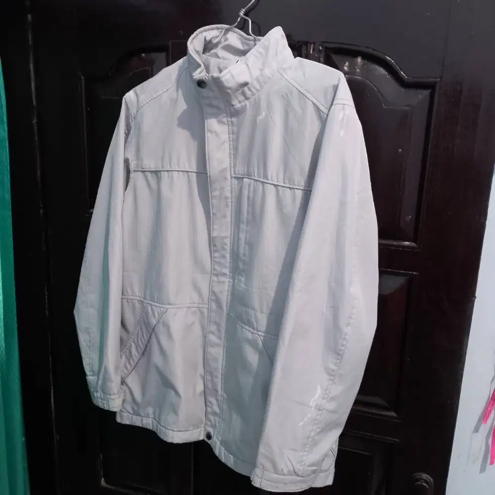Jaket mulus ukuran M baca deskripsi
