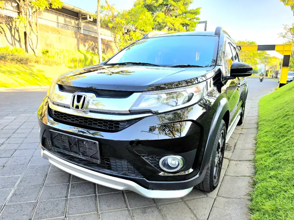ISTIMEWA Black Honda BRV E Prestige AT 2016/2017 No HRV Ertiga GX KIM