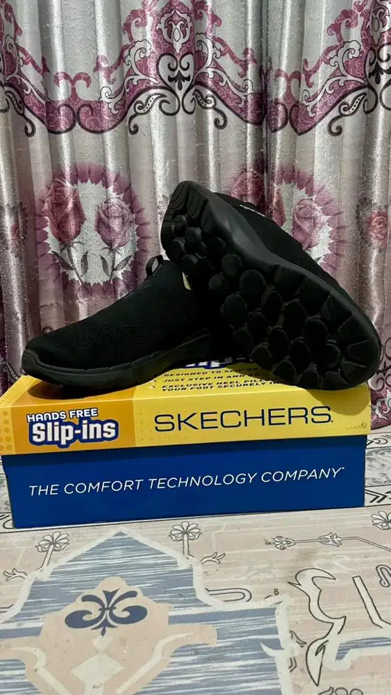 Skechers slip ins