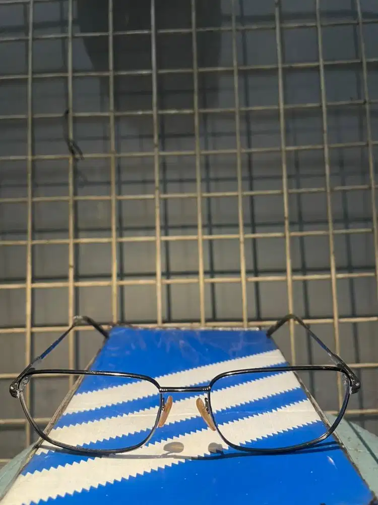 Frame kacamata titanium pierre cardin