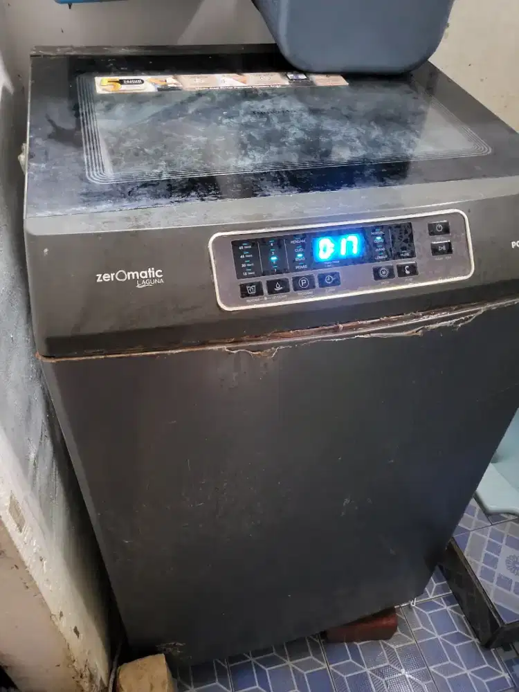 Dijual mesin cuci merk polytron 10kg