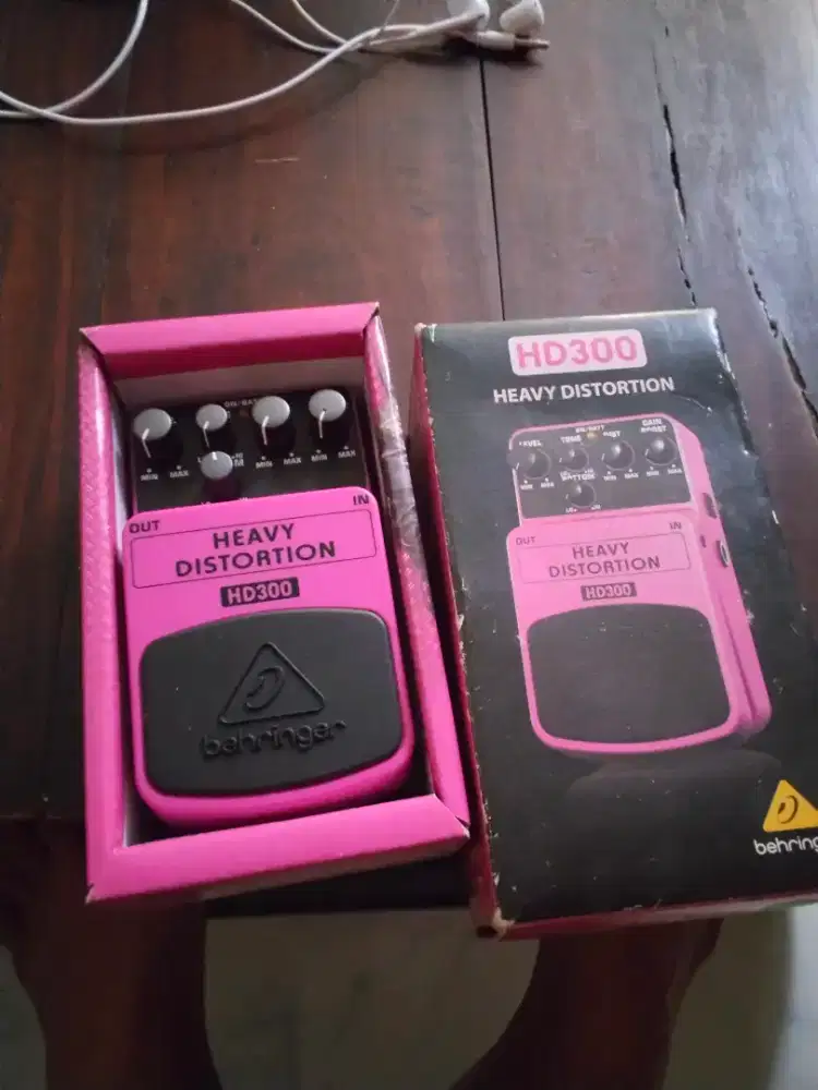 Efek gitar bheringer heavy distortion