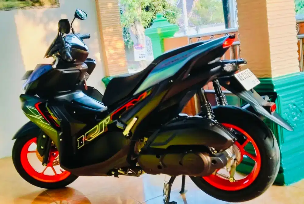 Bismillah dijual segera AEROX 2024 AE