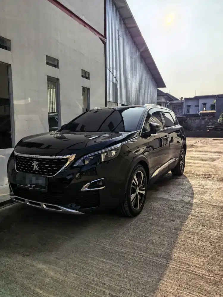 SUV 7 Seater Eropa Peugeot 5008 2022