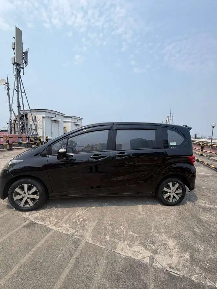 Honda Freed 2011 Bensin