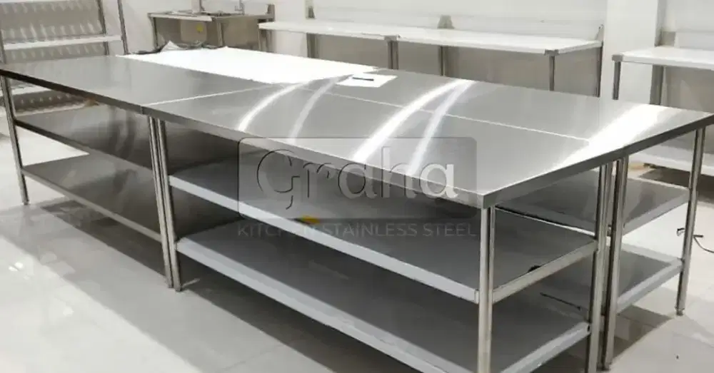 Anda mau jual Mebel Bekas meja, kursi, Lemari, kami siap menampung