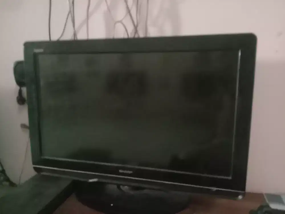PS 3 Slim dan TV Sharp Aqua bonus hardisk eksternal game