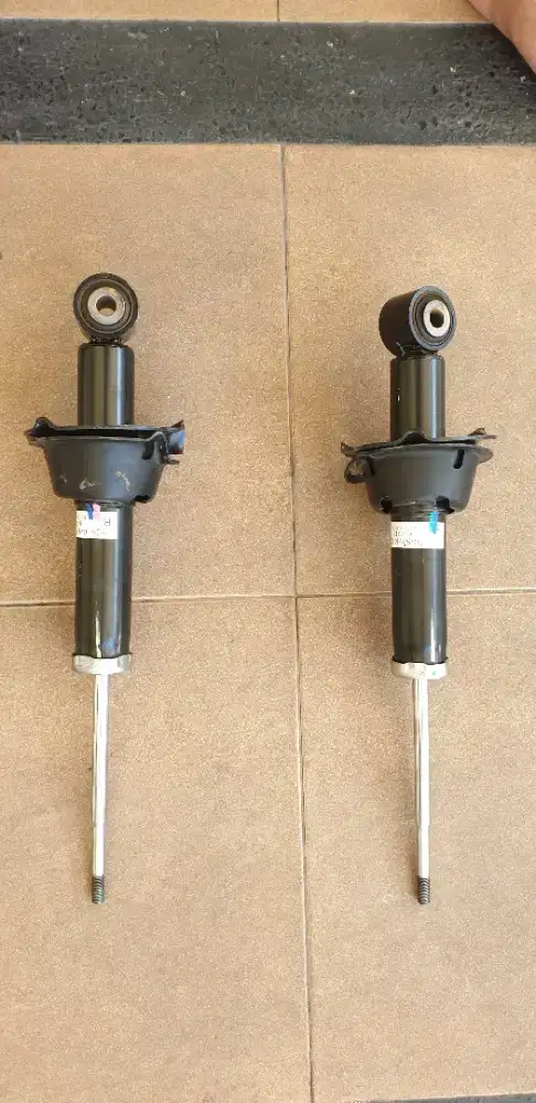 MURAH 1Set SHOCKABSORBER BLAKANG 100%ORI HONDA CRV GEN3 NormalSiapPake