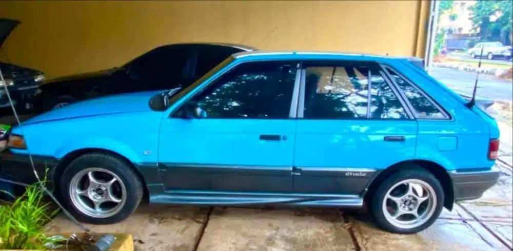 Mazda 323 Etude Rare 80's