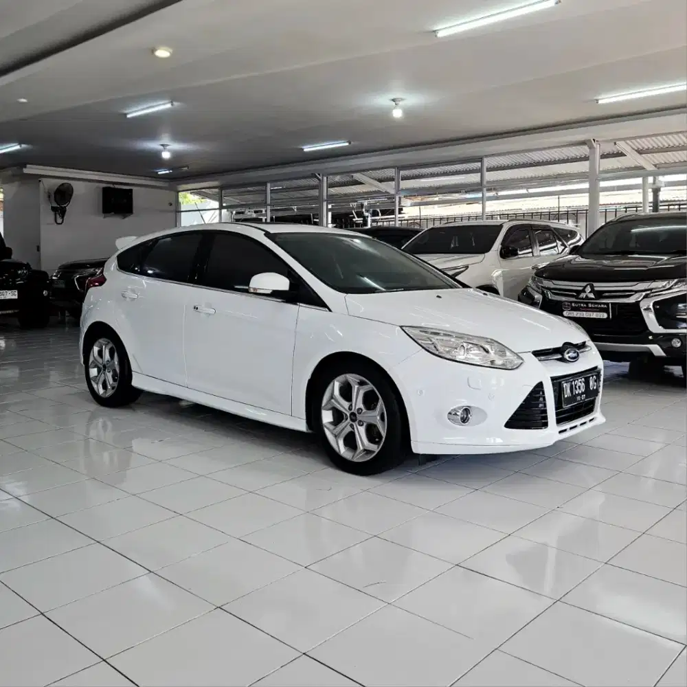 [2014] DP24jt! Ford Focus S HB Sunroof 2.0 matic 2014 pmk LowKM b 2015