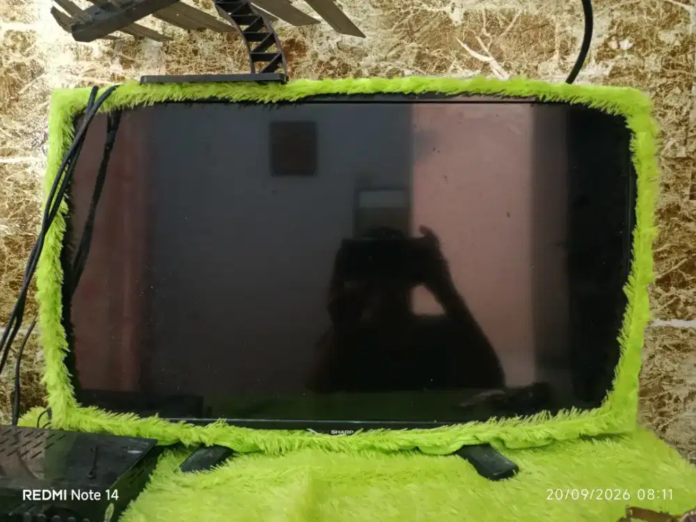 TV SHARP 24 Inch
