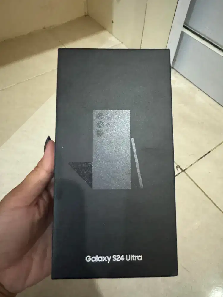 Jual Cepat SAMSUNG S24 ULTRA 256 GB FULLSET