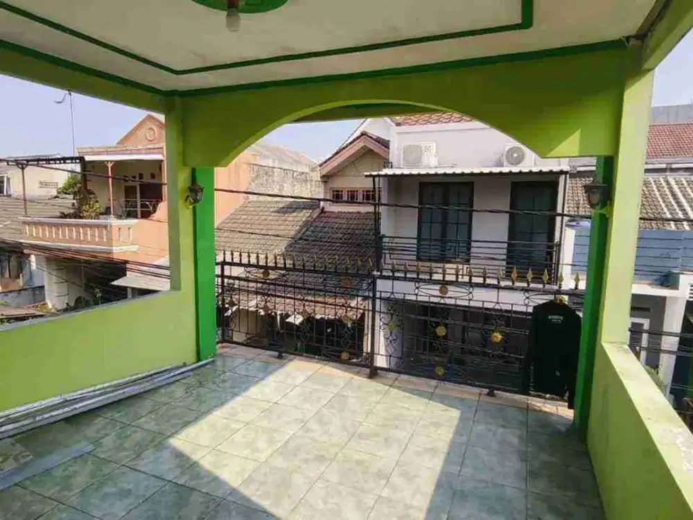 Dijual Rumah Lokasi Strategis di BSD, Tangerang