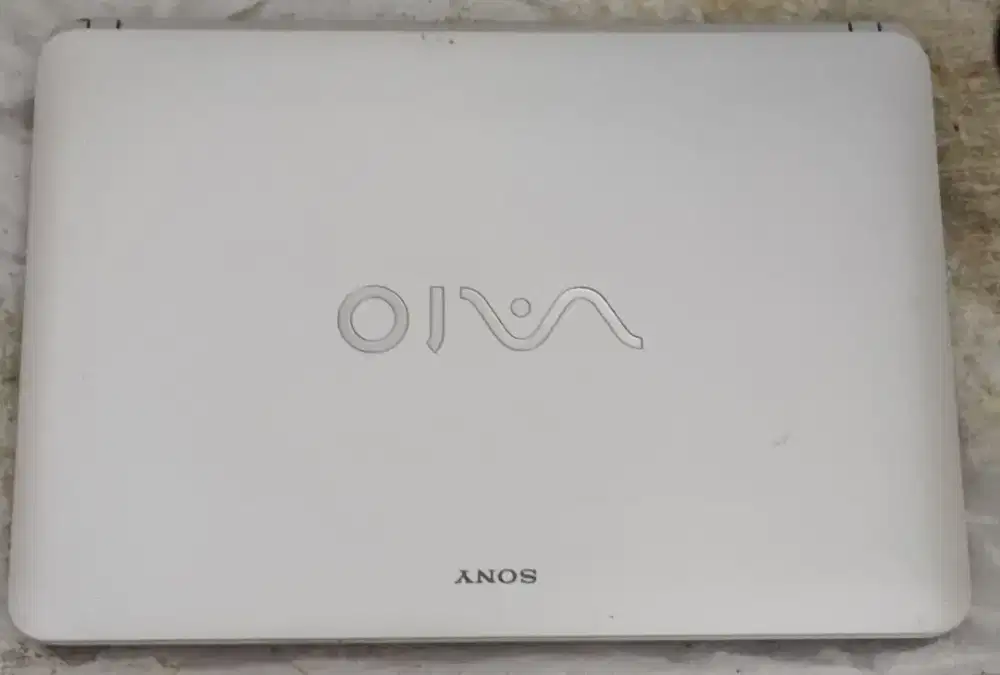 SONY VAIO core i3 ram 8gb, nominus