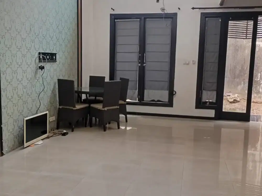 SEWA Rumah Kertajaya Indah Regency, semi Furnish, Surabaya Timur