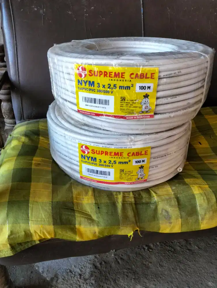 cable supreme ukuran 3  x  2,5 mm original segel.