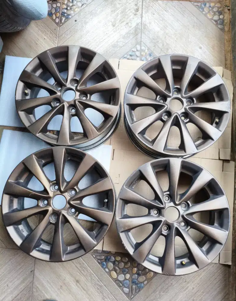 Jual Velg OEM Ertiga Old R15