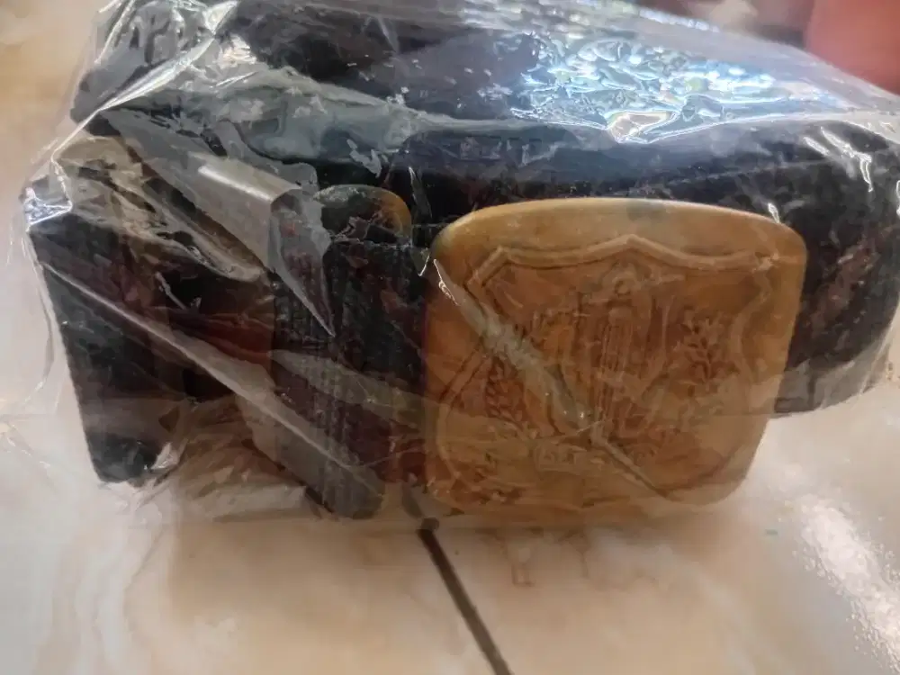 Topi, Sabuk, Tempat Pestol Security