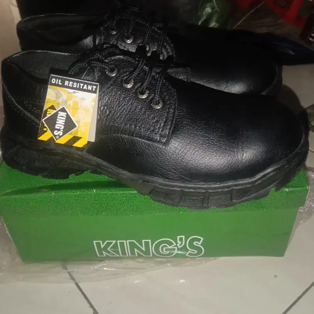 Sepatu safety kings ori baru ukuran 43