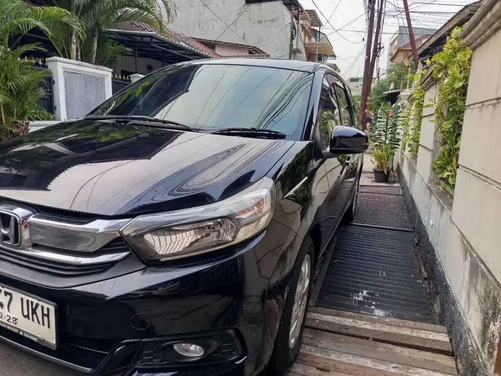 Honda mobilio E matic 2018 new model hitam 2019
