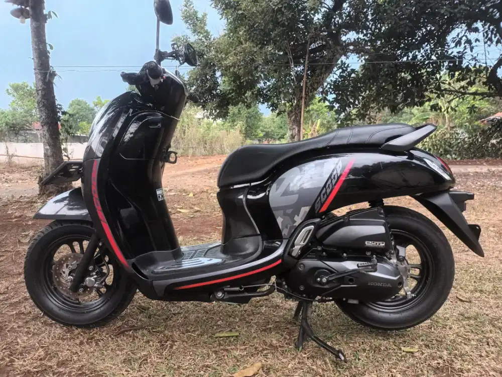 Di jual scoopy 2021
