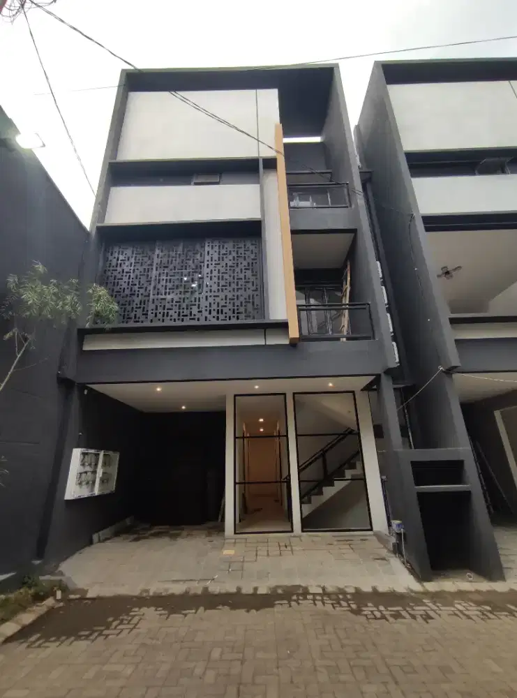 Kost depan kampus, (gym, cafe, guest house) developer bangun sendiri