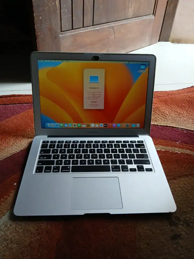 Macbook Air 13-inch. 2017 8\128
