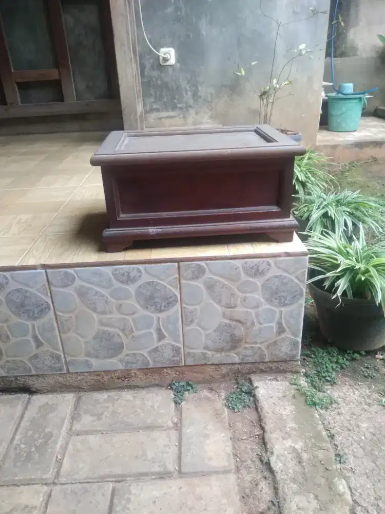 Kotak kayu jati