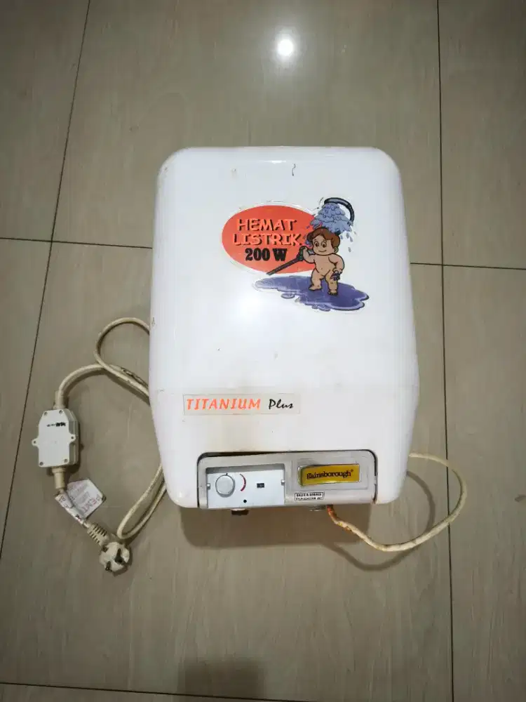 Water Heater Pemanas Air Listrik Kondisi Rusak