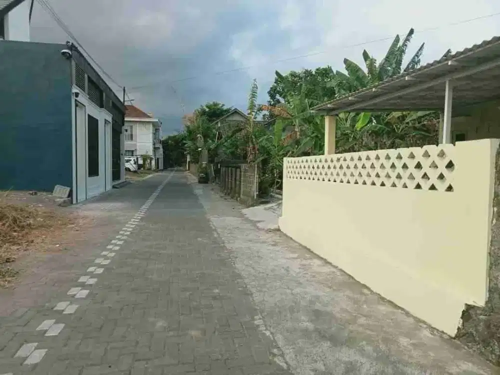 RUMAH 3 KAMAR Rp400 JUTA TAMANMARTANI KALASAN