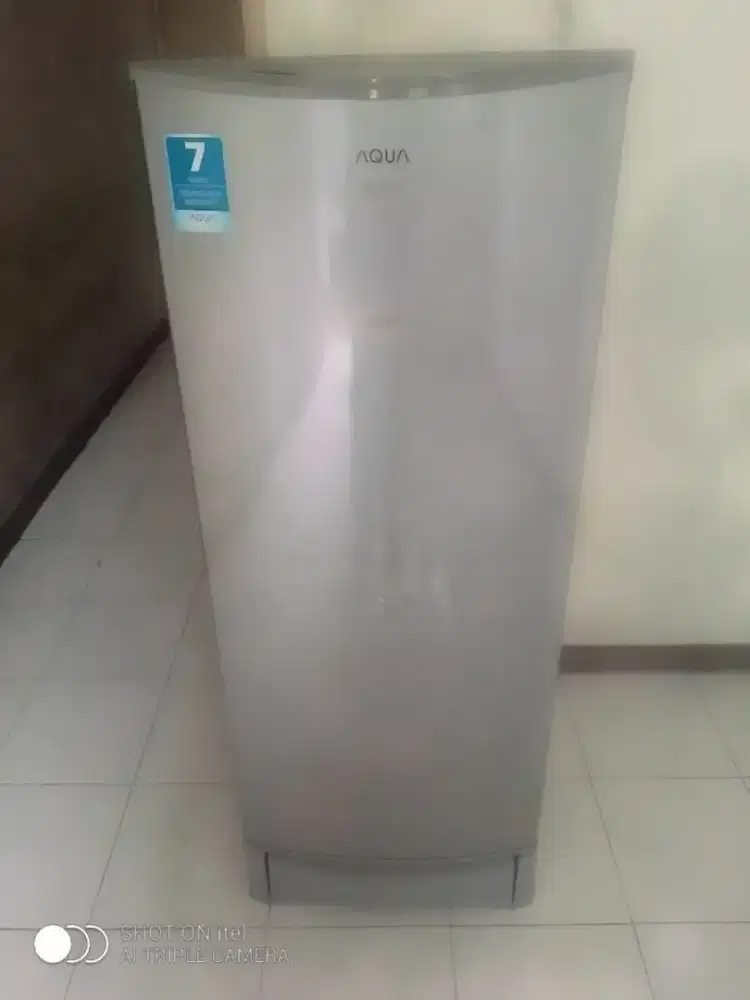 Kulkas 1 pintu aqua